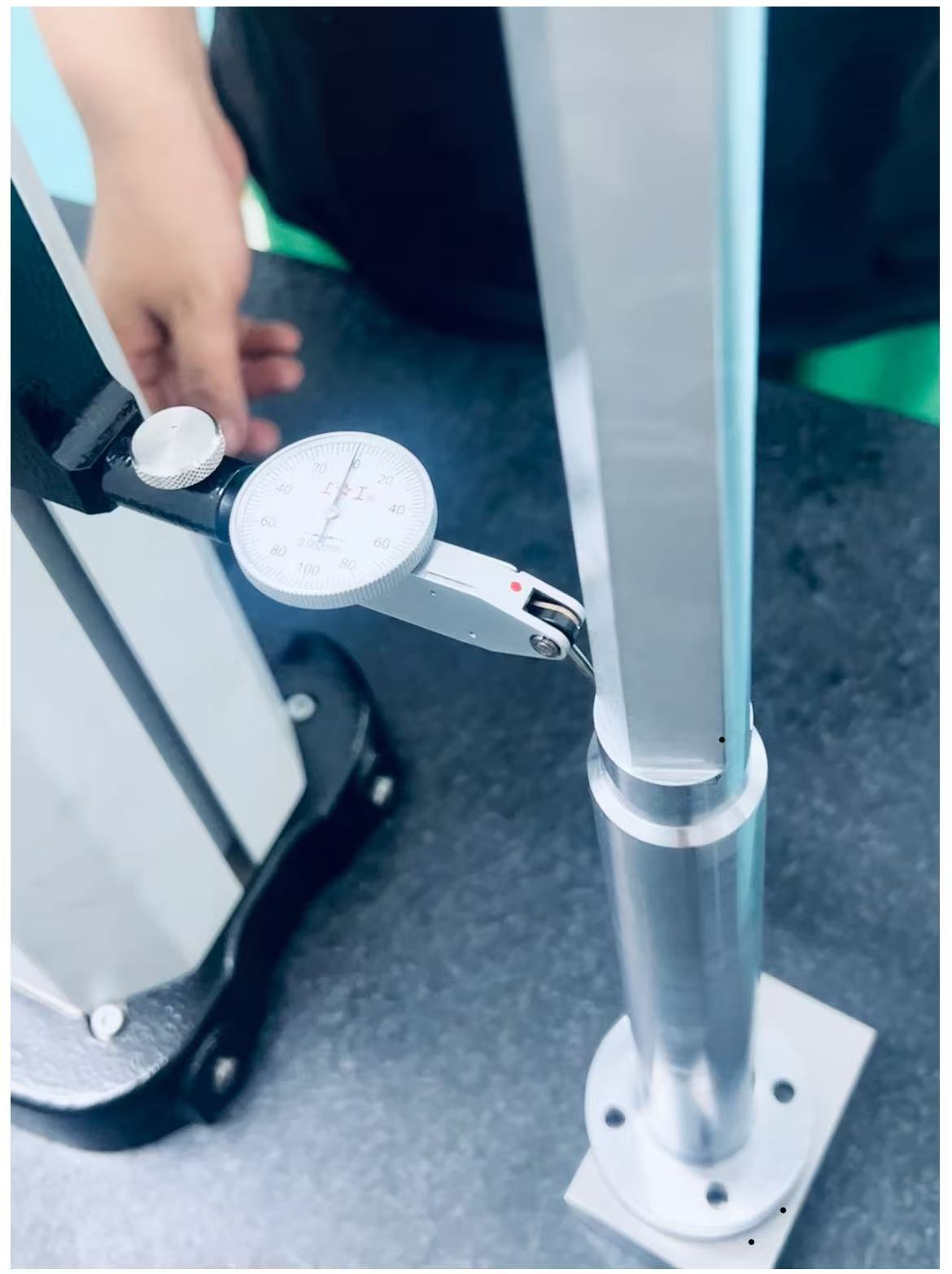 Perpendicularity inspection with TESA height gauge